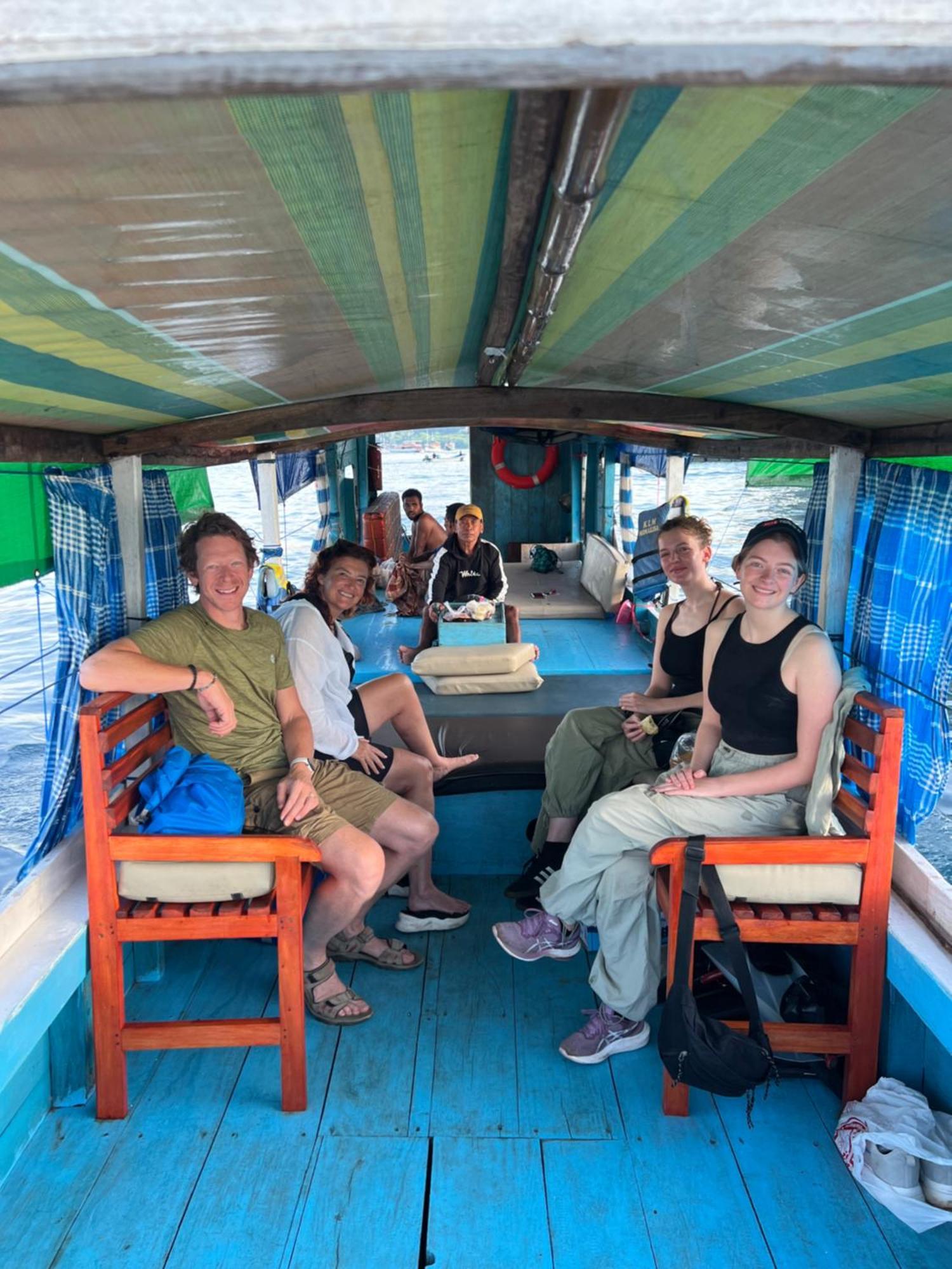 Jhuna Komodo Homestay Exterior photo